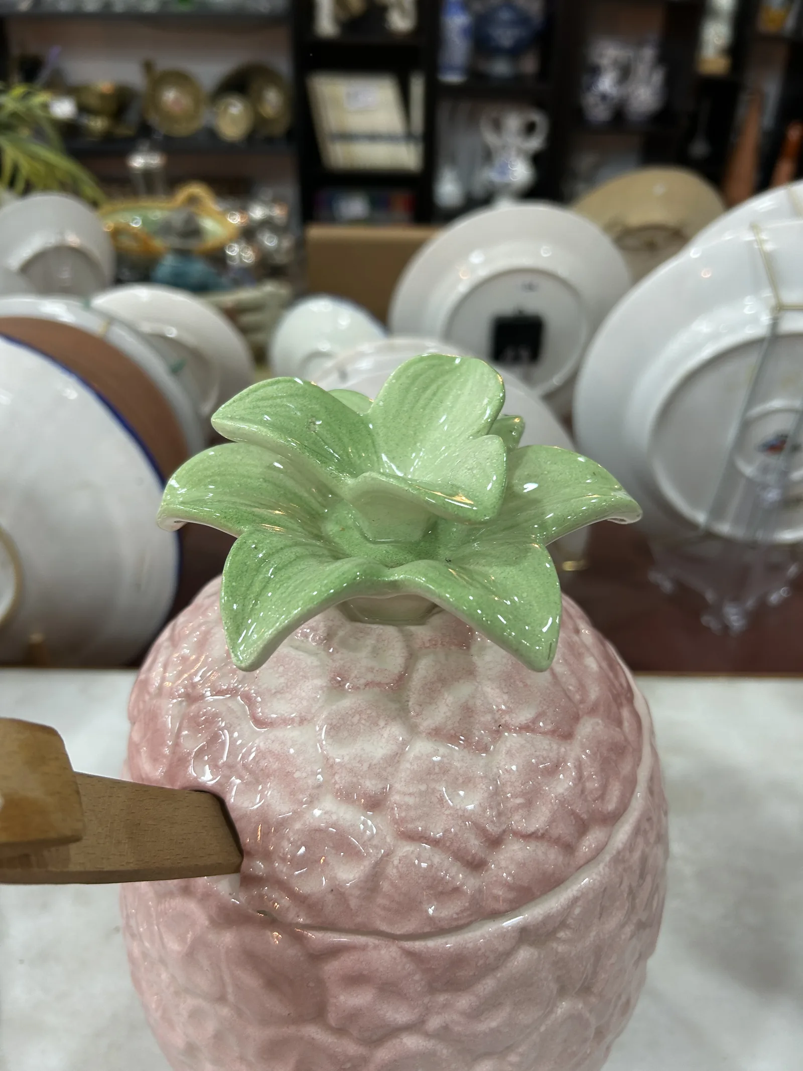Ponchera Piña Grande Cerámica Rosa + Cuchara - Imagen 7