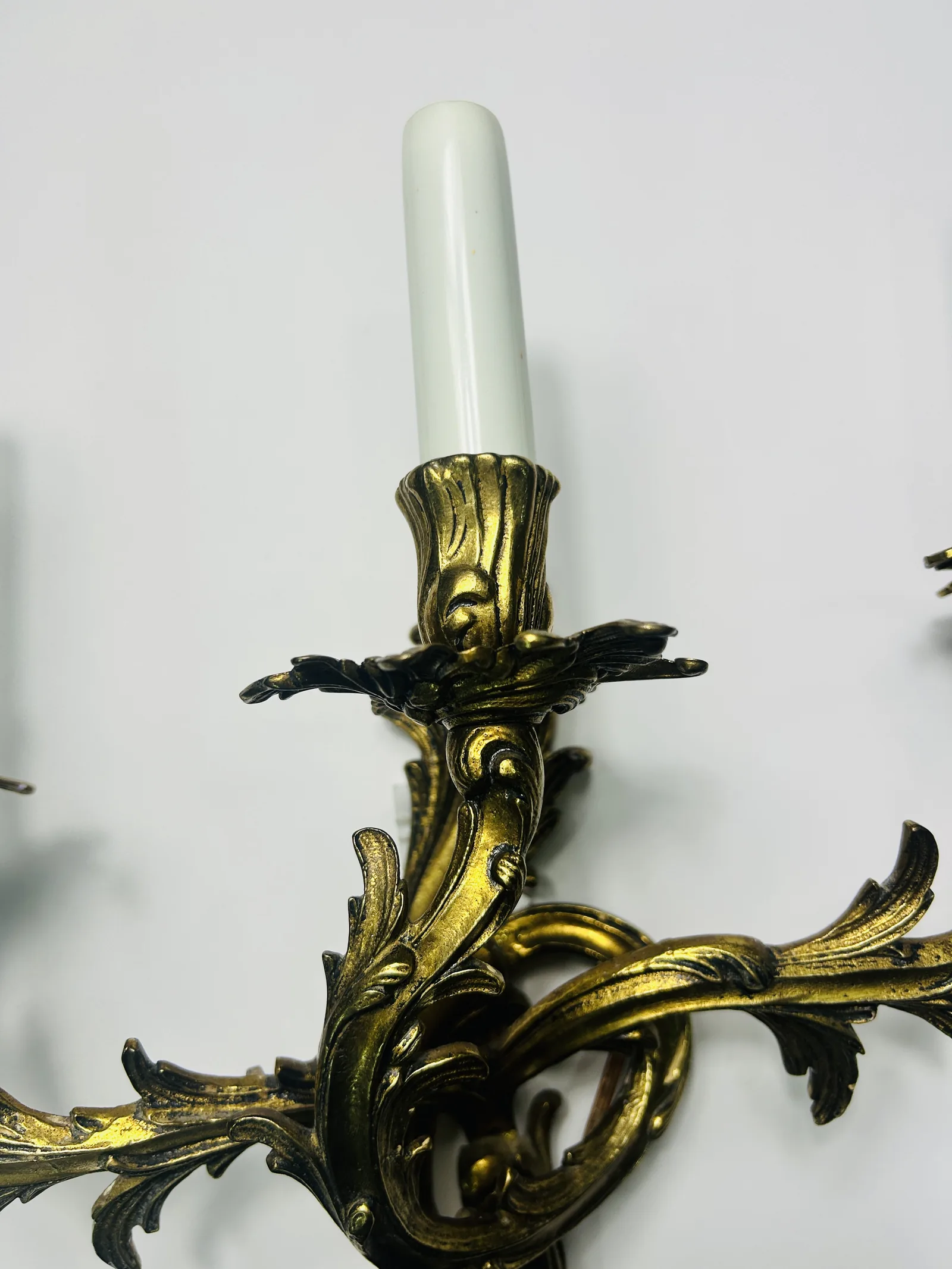 Aplique antiguo de tres brazos estilo rococó - Imagen 6