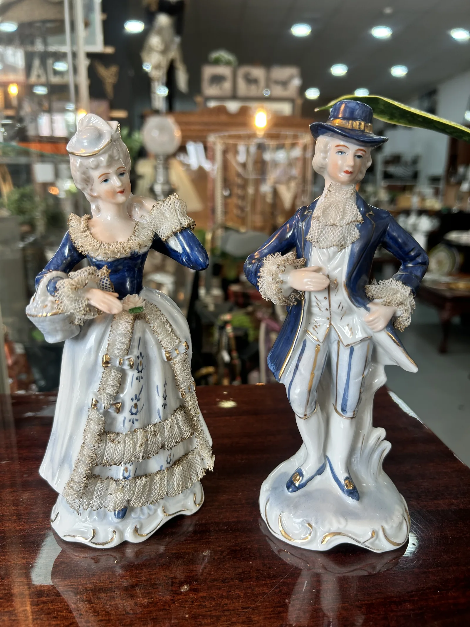 Pareja Figuras Porcelana Encaje Vintage - Imagen 5