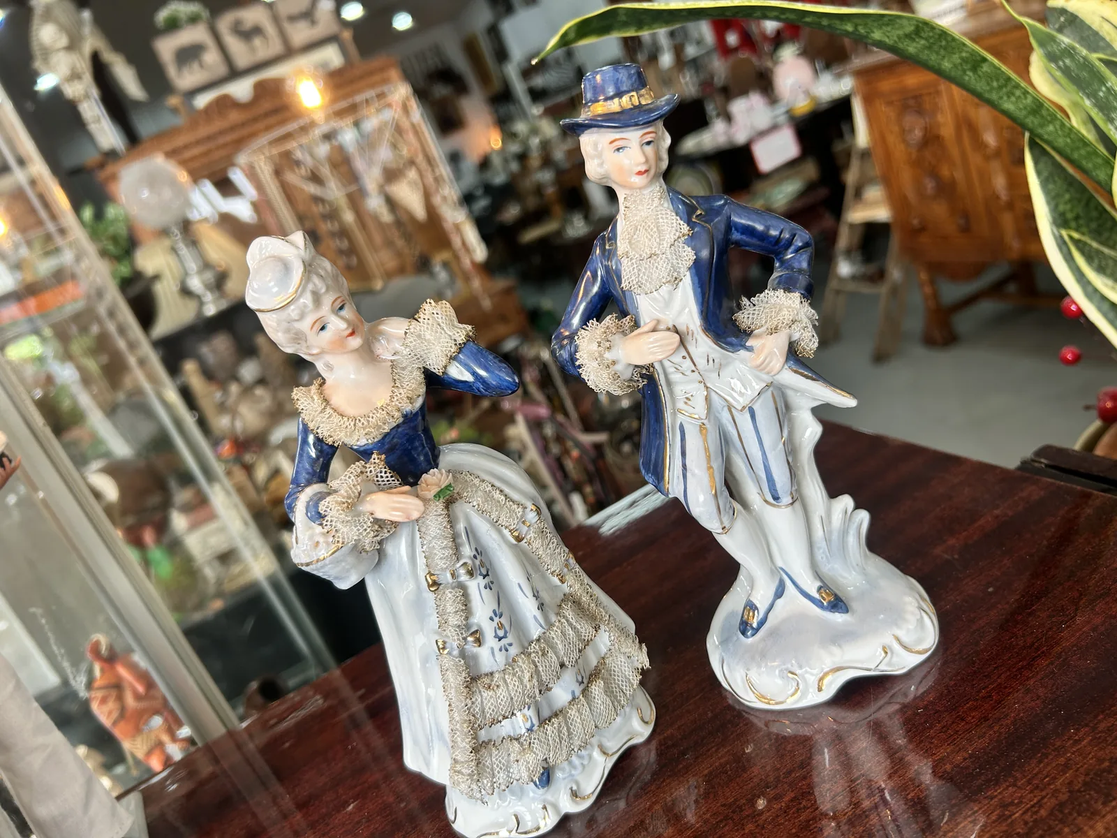 Pareja Figuras Porcelana Encaje Vintage - Imagen 7