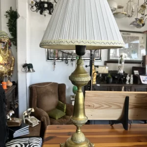 Lámpara de mesa vintage de latón dorado